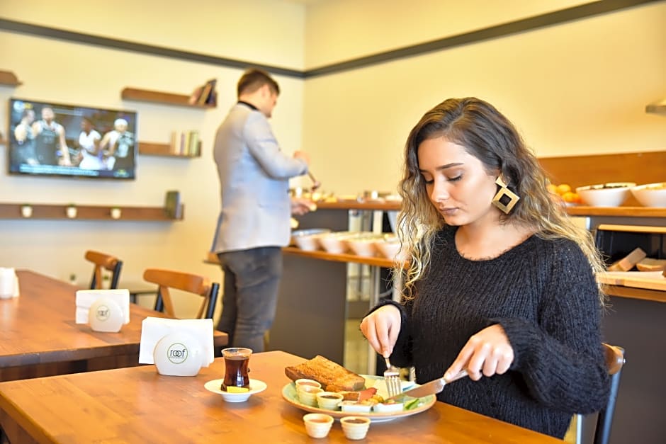 Roof 264 Hotel And Suites