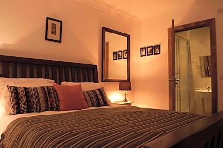 Deluxe Double Room with Shower