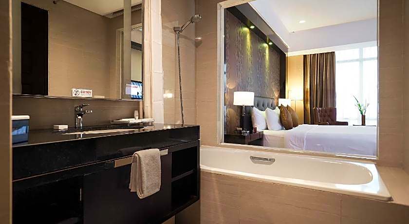 Grand Mercure Solo Baru