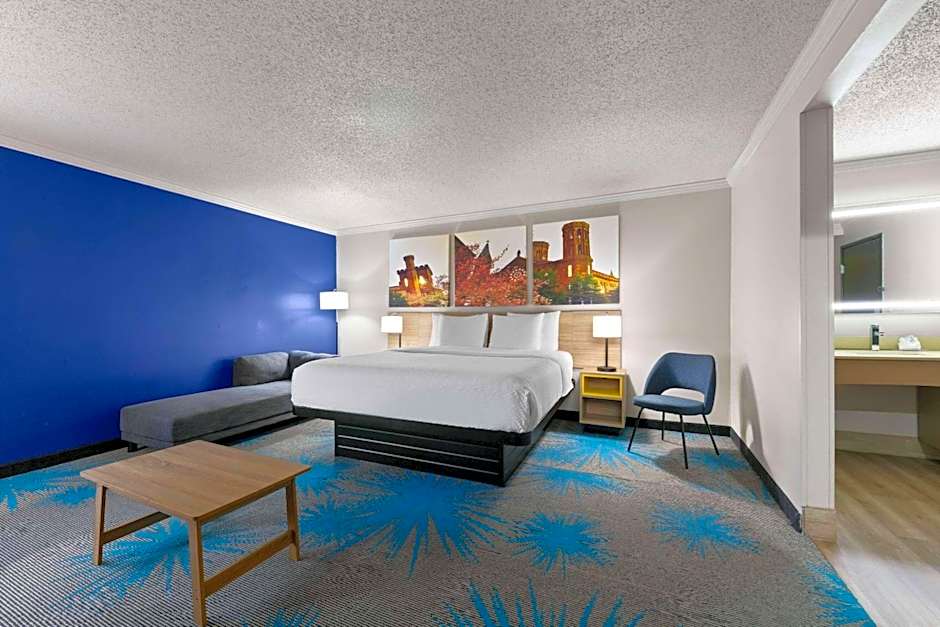 Days Inn by Wyndham Fort Smith