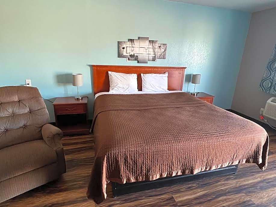 RIVERSIDE MOTEL