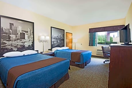 2 Double Beds Non-Smoking