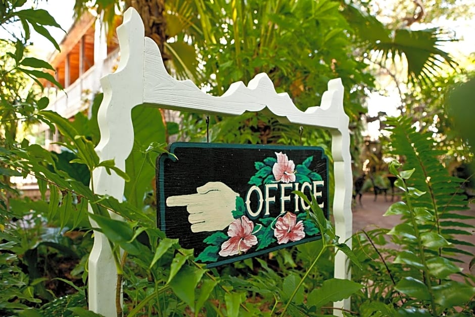 Island City House