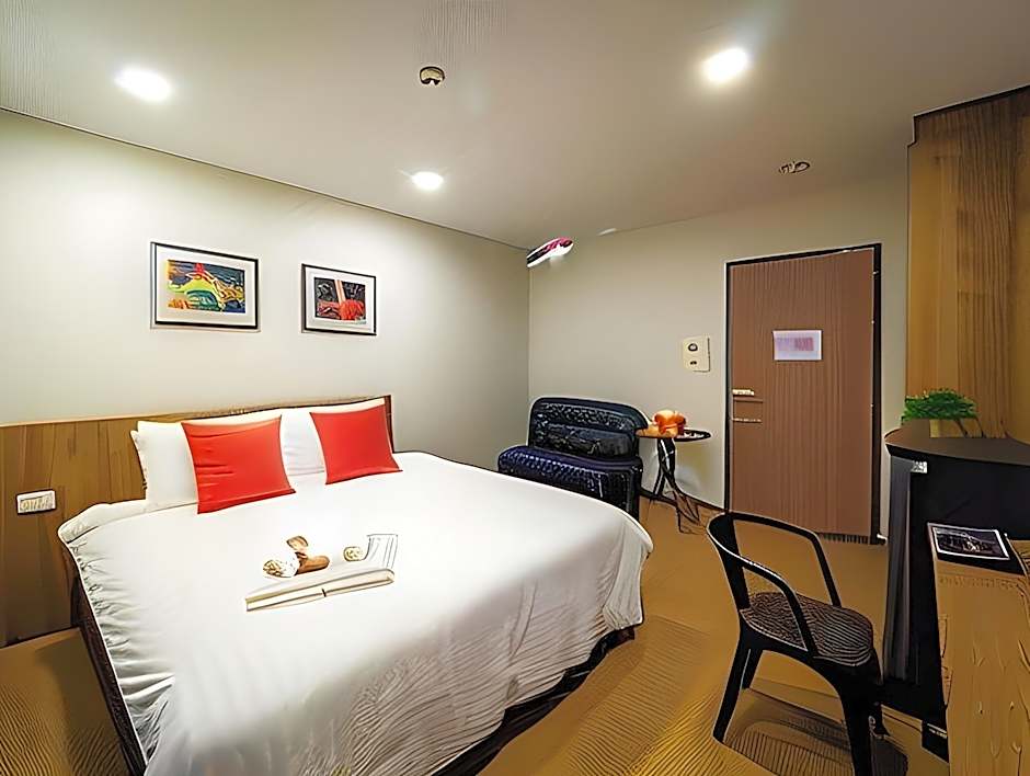 Casaluxe Hotel and Resident