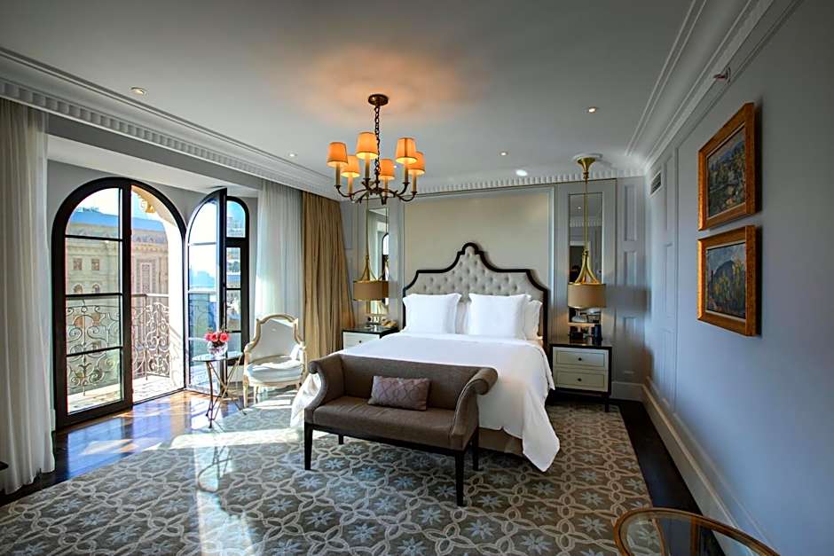 Four Seasons Hotel Baku