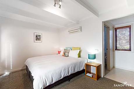 Garden King Room
