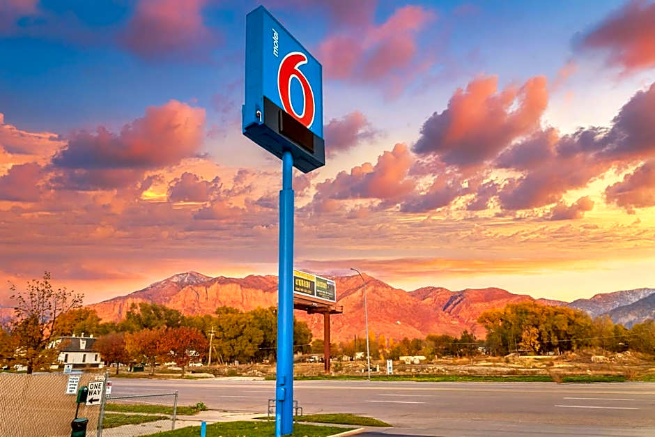Motel 6 Ogden, UT- Downtown