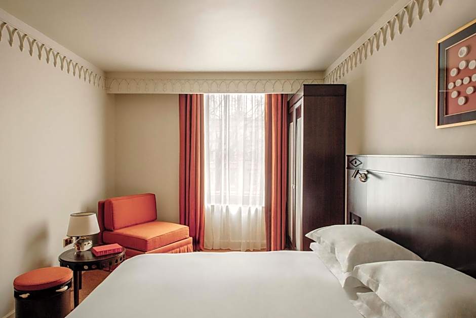 Grand Hotel Bellevue London