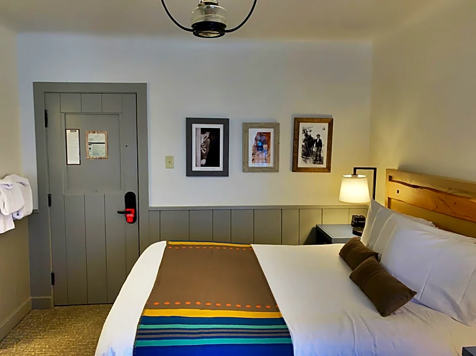 Bright Angel Lodge