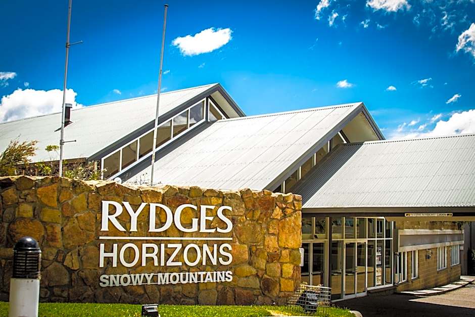 Horizons Lake Jindabyne