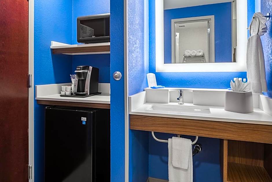 Holiday Inn Express Atlanta Airport-College Park By IHG