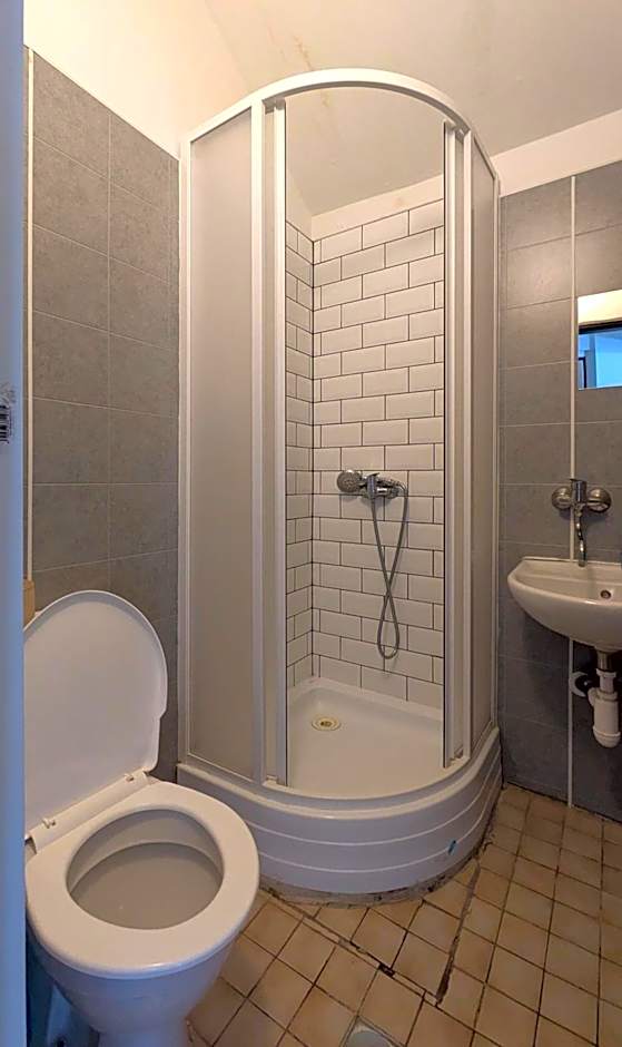 Clown and Bard Hostel