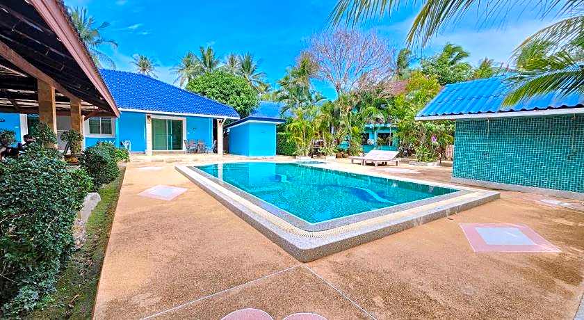 Blue Beach Bungalow
