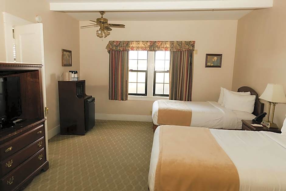 Historic Santa Maria Inn