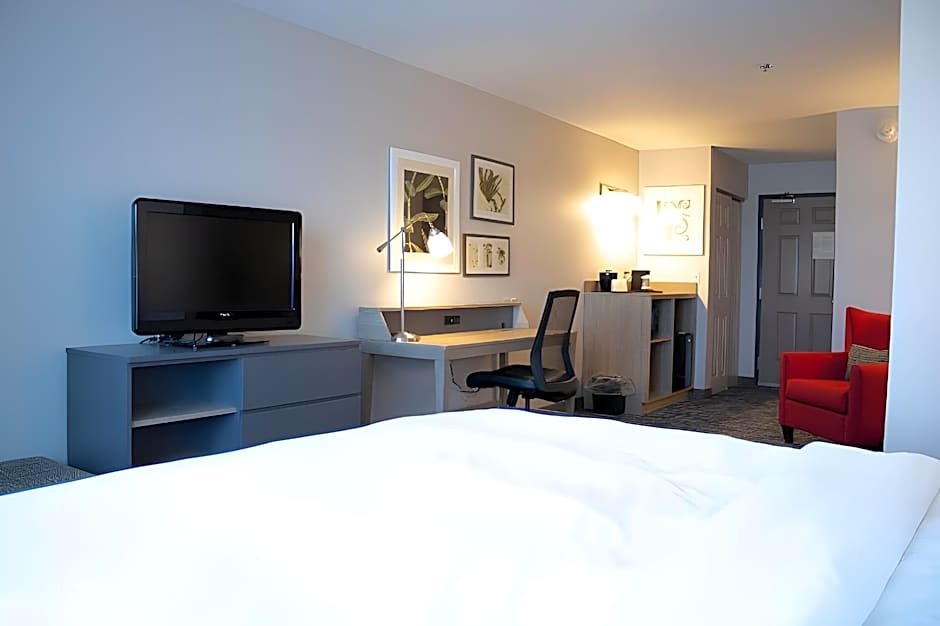 Country Inn & Suites by Radisson, Carlisle, PA