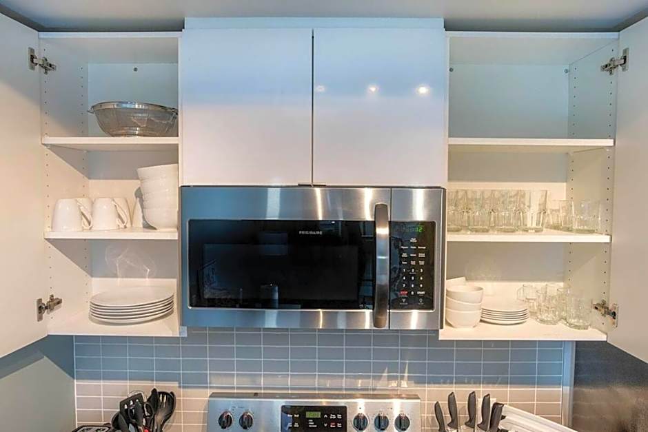 Self Check-in-washer-dryer-4ksmart Tv-king Bed-gym