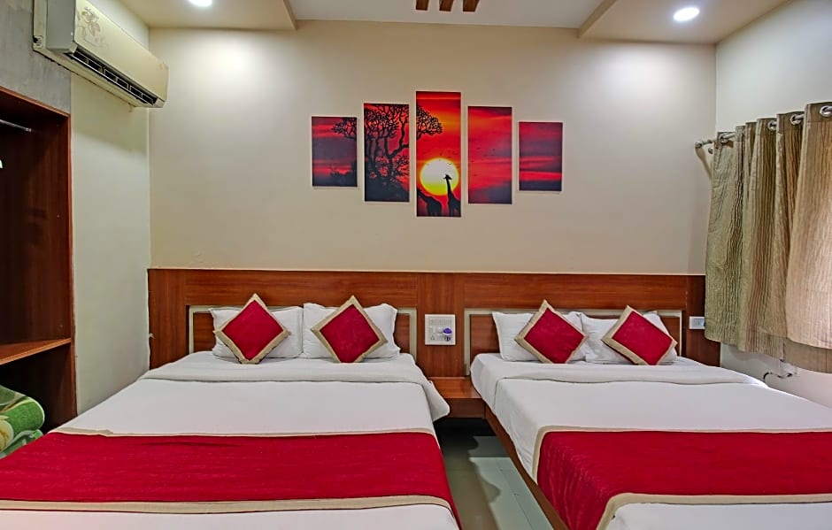 Hotel Sunset Inn Mount Abu With Swimming Pool