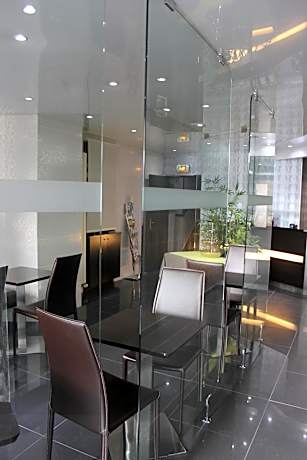 Hotel The Originals du Grand Monarque Nantes Gare
