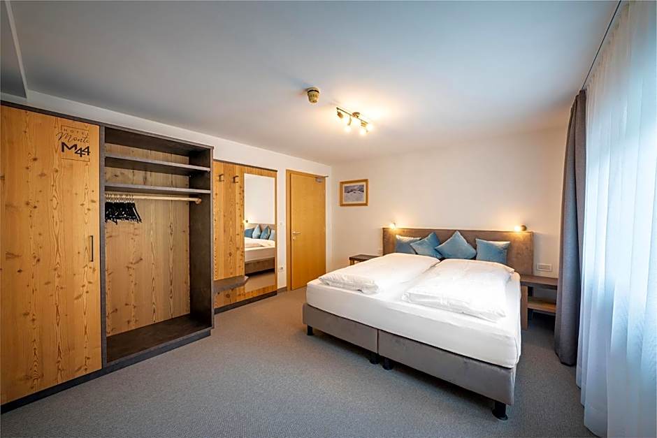 Hotel Monte44