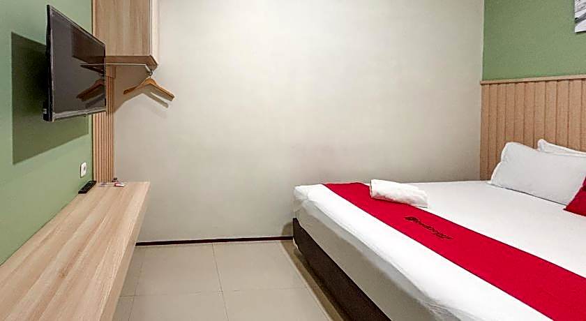 RedDoorz near Taman Krida Budaya Malang