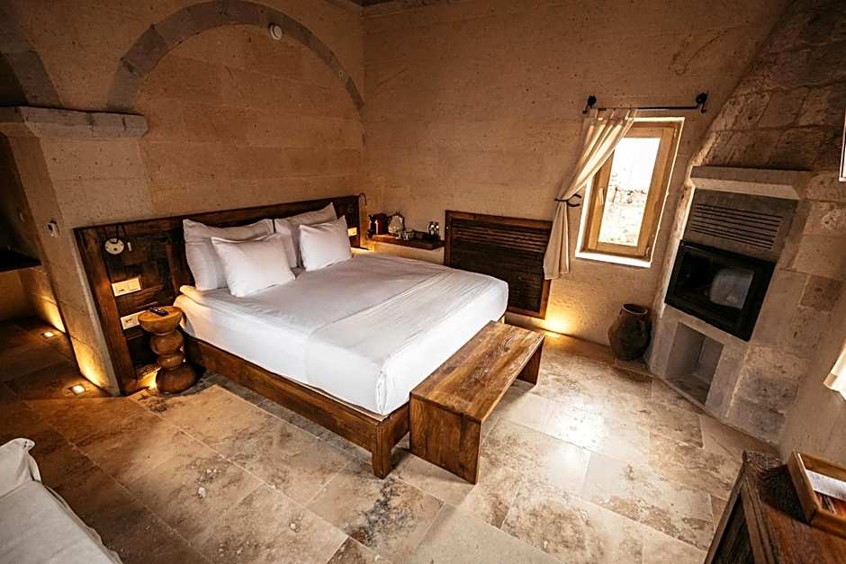 Photo 1 of 4 of Suite, Hot Tub