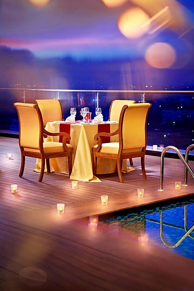 Vivanta Kolkata, EM Bypass (A Taj InnerCircle Hotel)