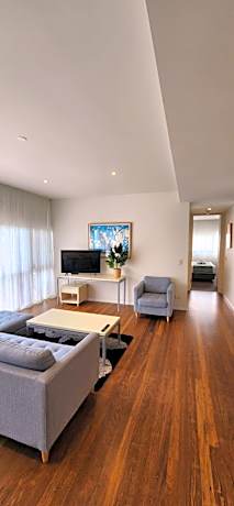 Deluxe Two-Bedroom Apartment