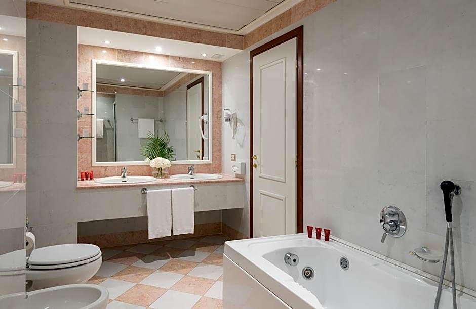Leonardo Hotel Milan City Center