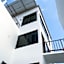 Hotel Manadia