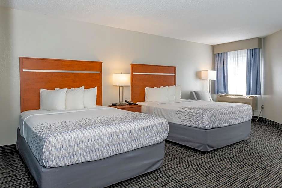Twin Mountain Inn & Suites