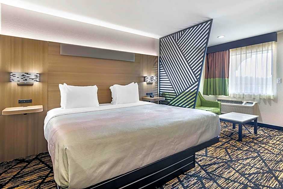 Quality Inn & Suites Athens University Area