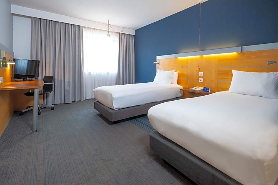 Holiday Inn Express Stevenage By IHG