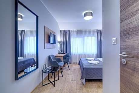 Deluxe Double Room with Shower