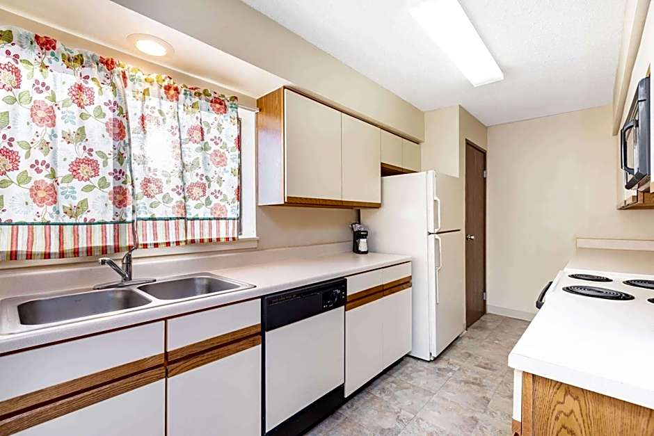 La Quinta Inn & Suites by Wyndham El Paso East