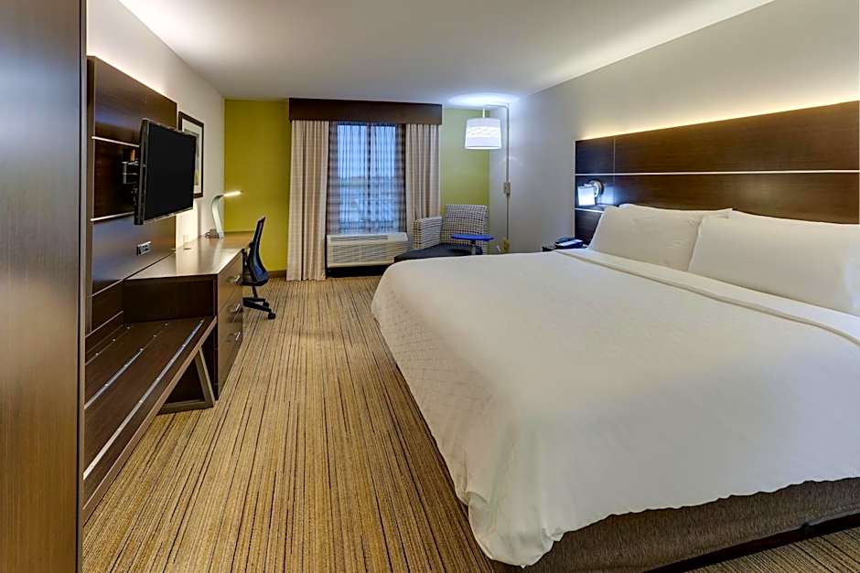 Holiday Inn Express & Suites Troy By IHG