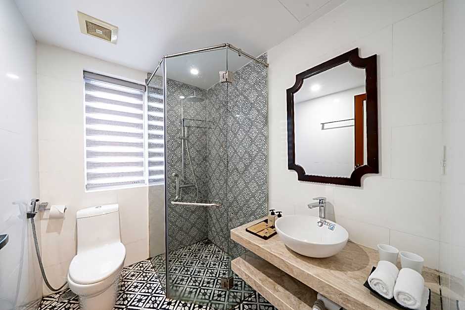 Hoi An Canal House Riverside by Haviland