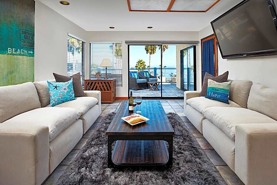 Seaport Village Inn, Avalon