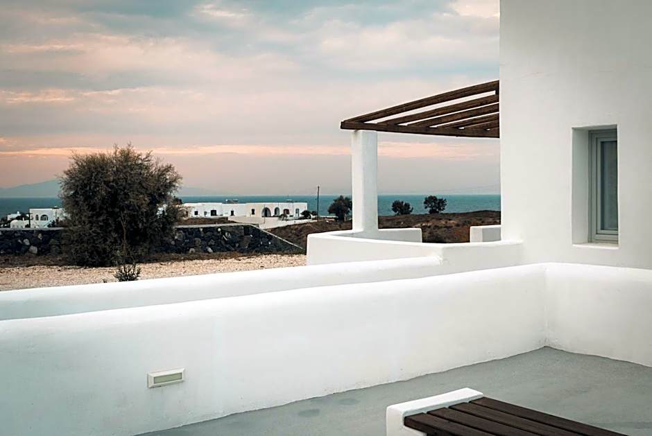 Bianco Diverso Suites