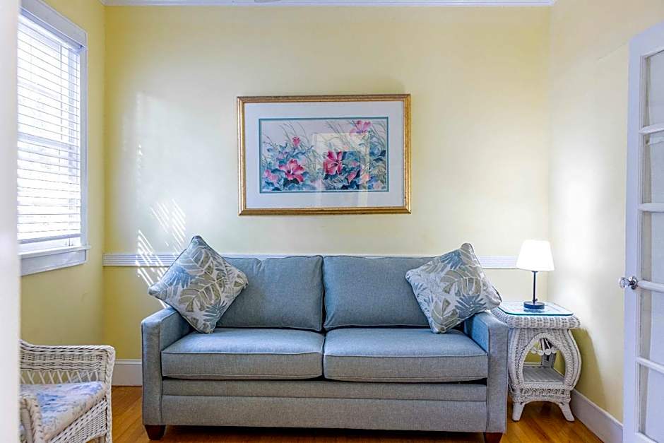 Deluxe King with Balcony - at James House with Parking!