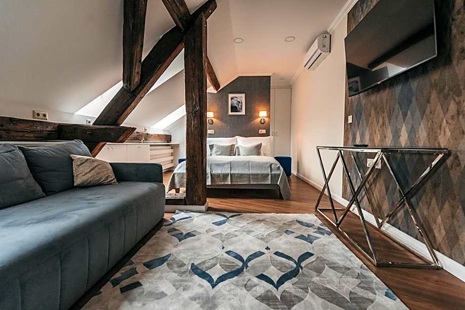 Room42 - Suites & Apartments