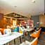 James Joyce Coffetel Shijiazhuang the Mixc Jinyuan Tower Airport Bus