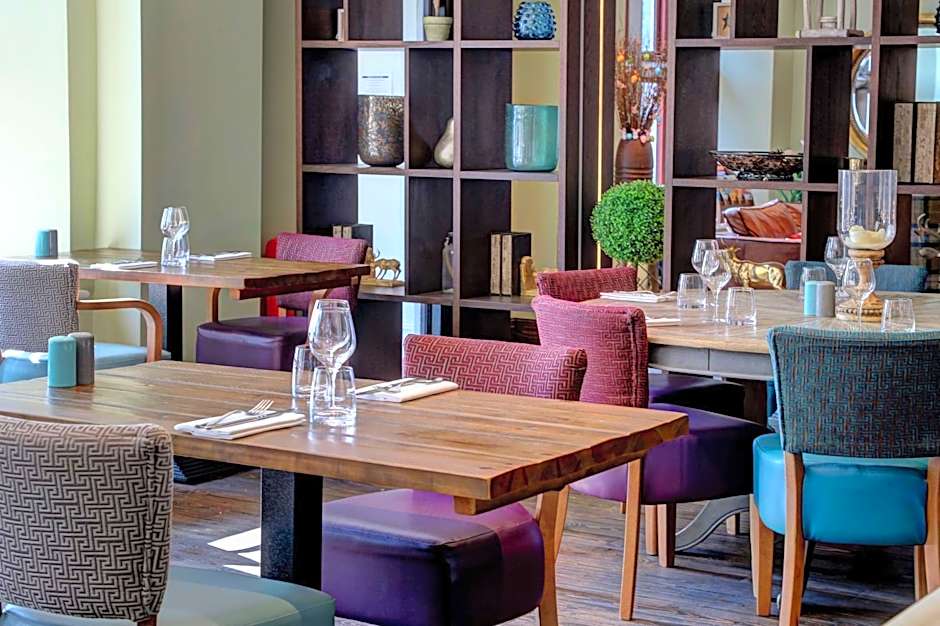 Stonecross Manor Hotel