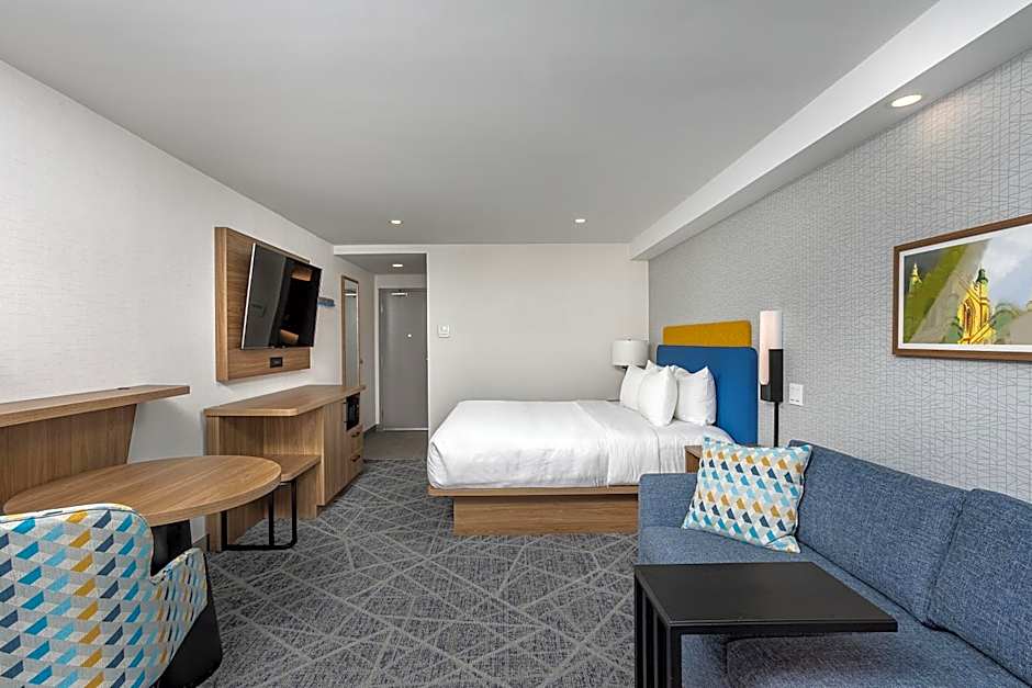 Quality Hotel Montreal East