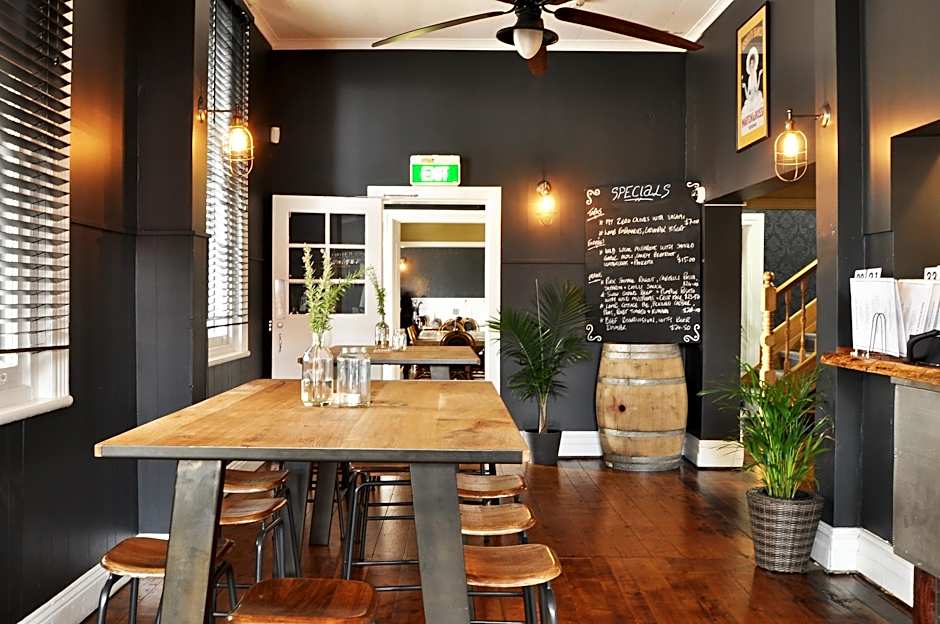 The Grand Hotel Healesville