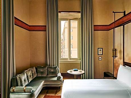 Deluxe Room with Minerva Square View