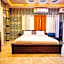 Plus 33 Hotel