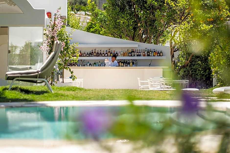 Pazziella Garden & Suites