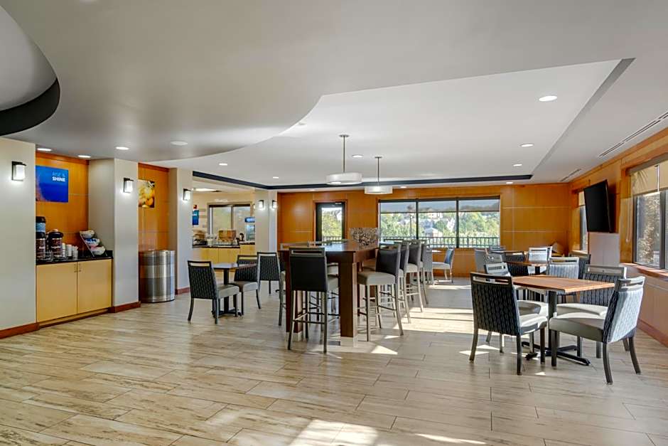 Comfort Suites Stockbridge