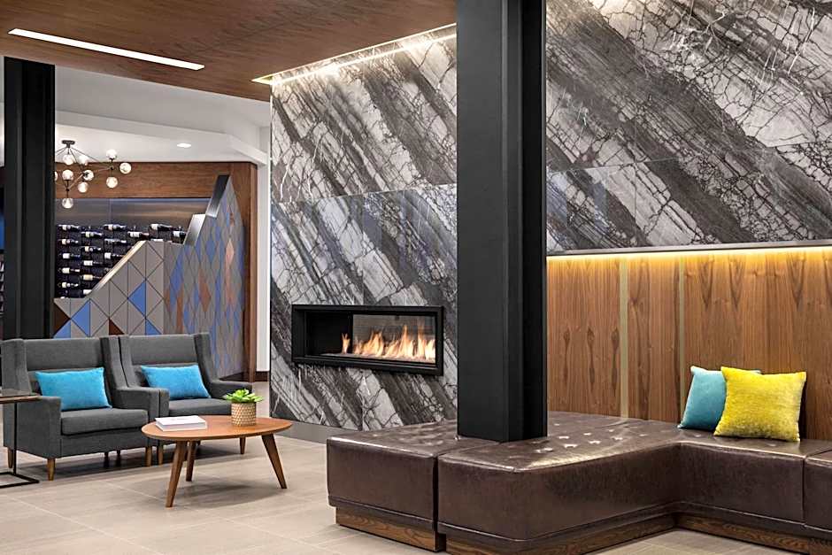 Delta Hotels by Marriott Thunder Bay