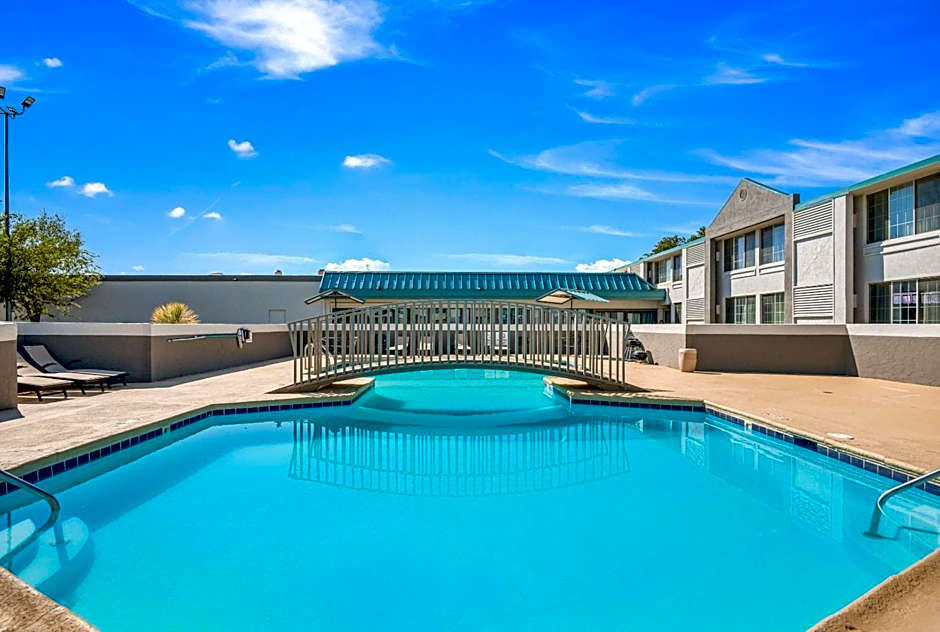 Quality Inn Sweetwater